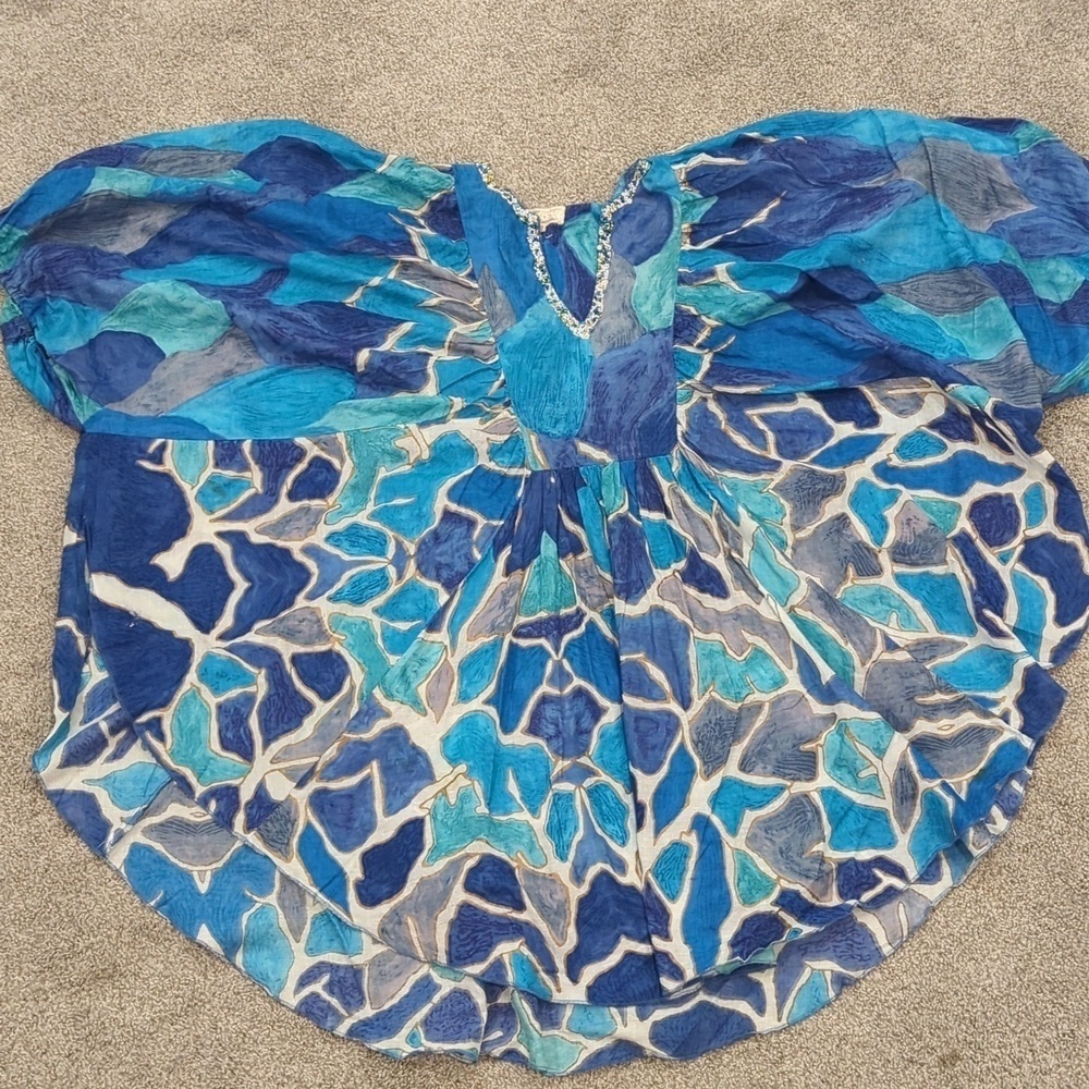 Ladies Top - Picture 7 of 8
